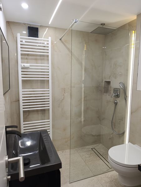 1-Zi-Whg mit großem Balkon, Zentral in Eschborn, vollständig modernisiert, Garage optional